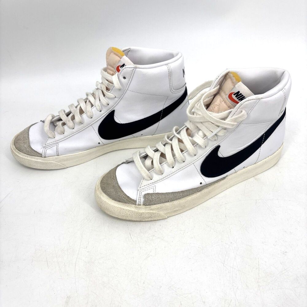Nike Blazer Mid '77 Vintage Women's Size 9.5 Sneakers White Black